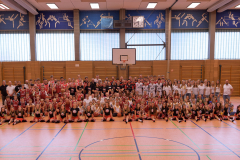 Basketball WM 2024: Großes Foto mit allen Teams